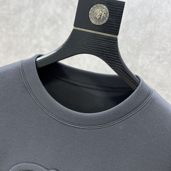 LOEWE men's long-sleeved sweatshirt - Picture 8 of 9